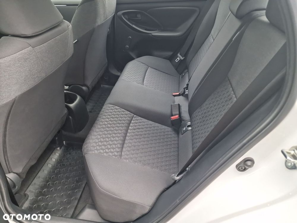 Toyota Yaris 1.5 Comfort CVT - 15