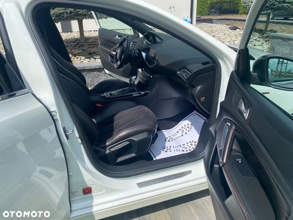 Peugeot 308 BlueHDi 180 EAT6 GT - 14