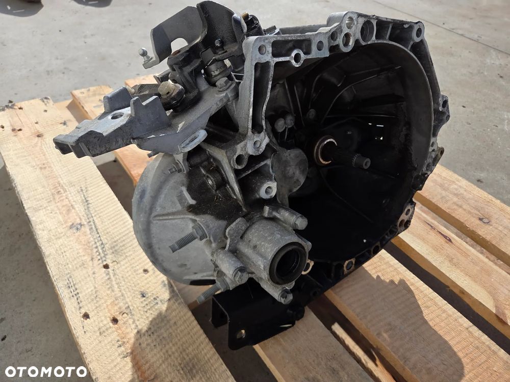 Skrzynia biegów 1.5 BLUE HDI 20V250 Peugeot 308 T9 - 5