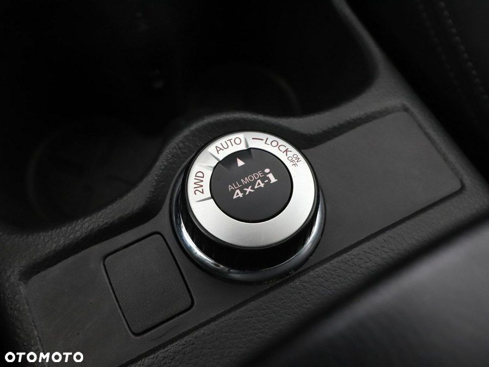 Nissan X-Trail 1.6 DCi N-Connecta 4WD - 30