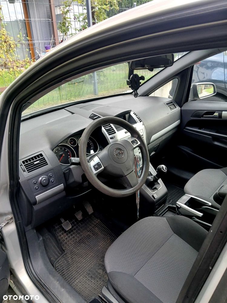 Opel Zafira - 5