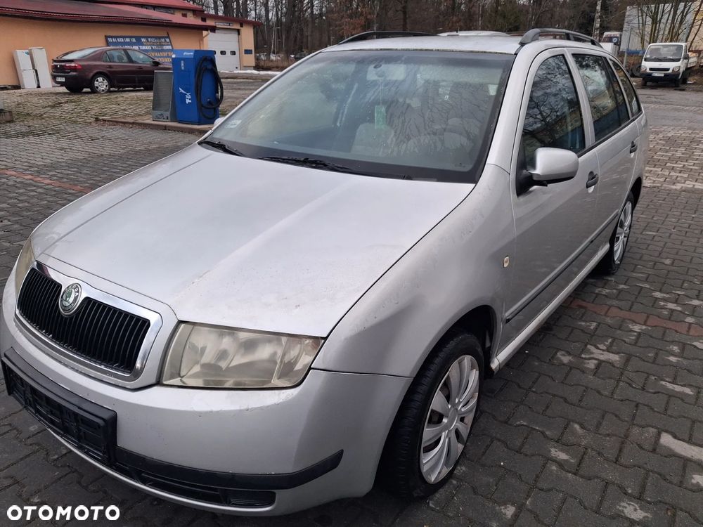 Skoda Fabia 1 1 Kombi 99-08 silnik 1.4 16v BKY skrzynia biegów GRZ klapa drzwi lusterko błotnik 2102 srebrny szyba alternator pompa sterownik maglownica rozrusznik cewka kolektor tłumik wydech belka sanki tapicerka mechanizm lampa reflektor chłodnica przewód wąż panel sterownik stacyjka lewarek konsola wiązka przewód zamek zwrotnica zacisk osłona obudowa podstawa radio przełącznik przepustnica przepływomierz czujnik NA CZĘŚCI WSZYSTKIE CZĘŚCI - 9
