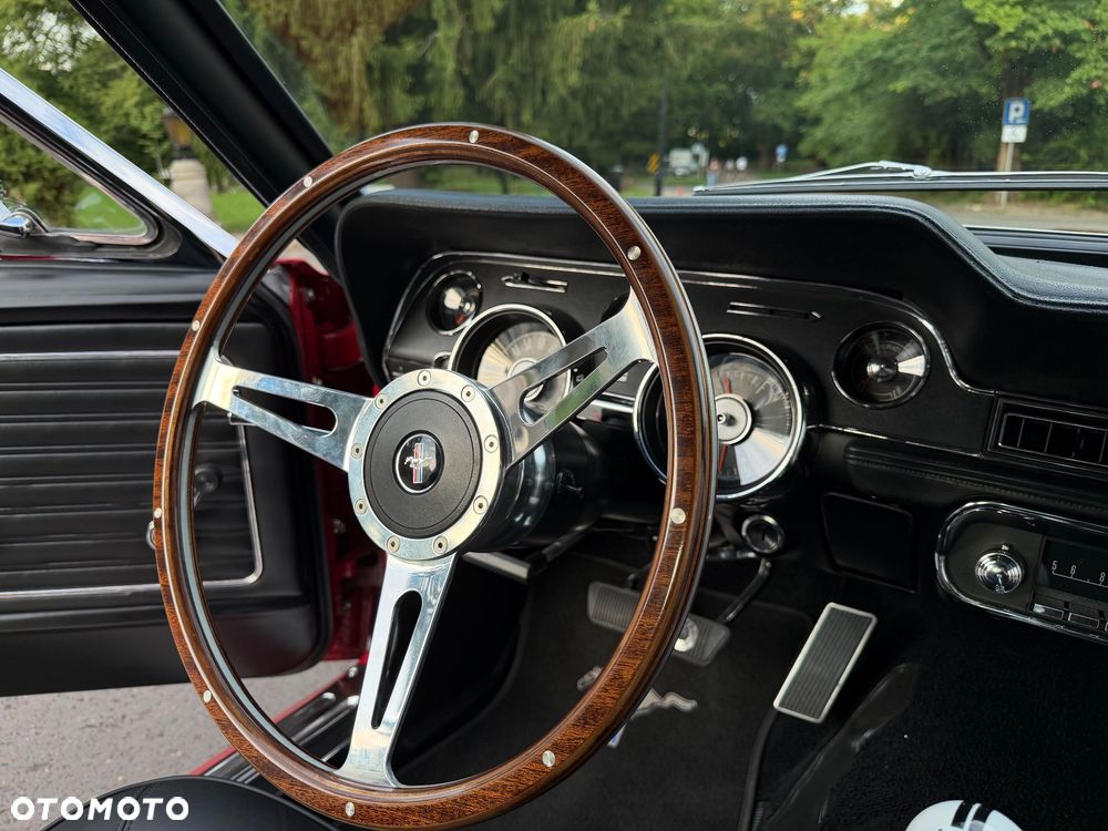 Ford Mustang - 20