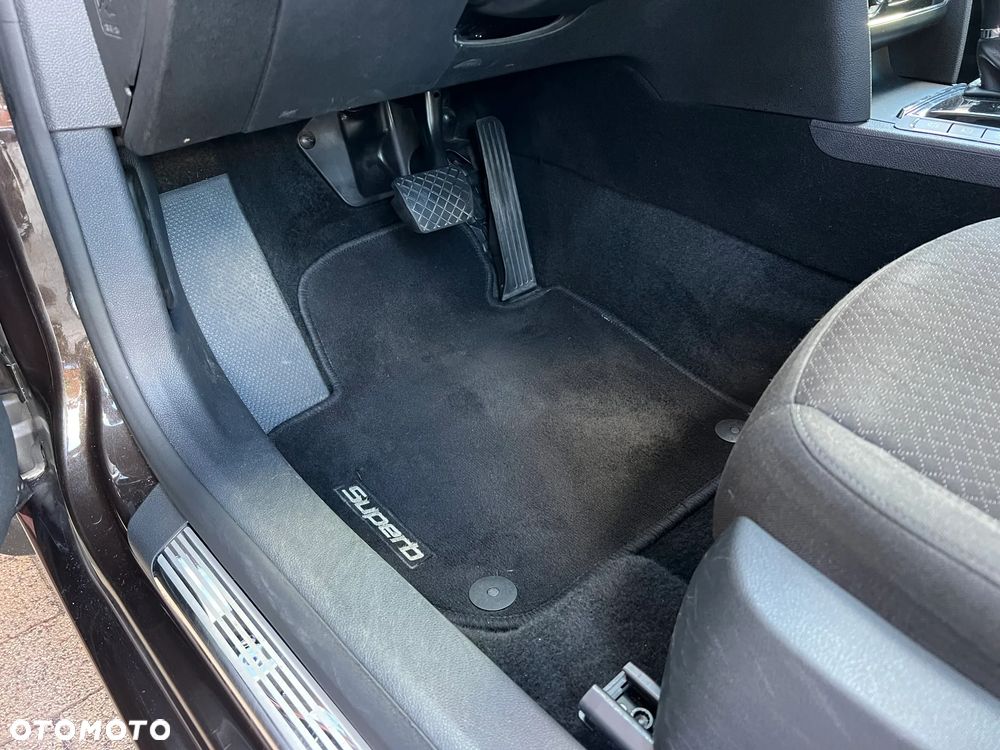Skoda Superb - 19