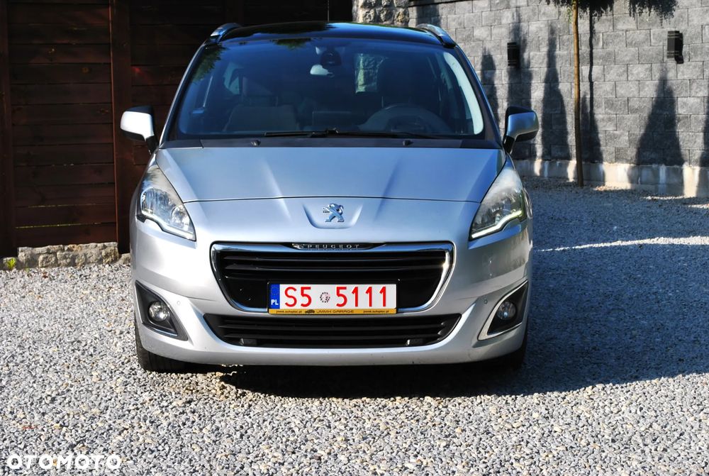 Peugeot 5008 2.0 HDi Allure 7os - 8