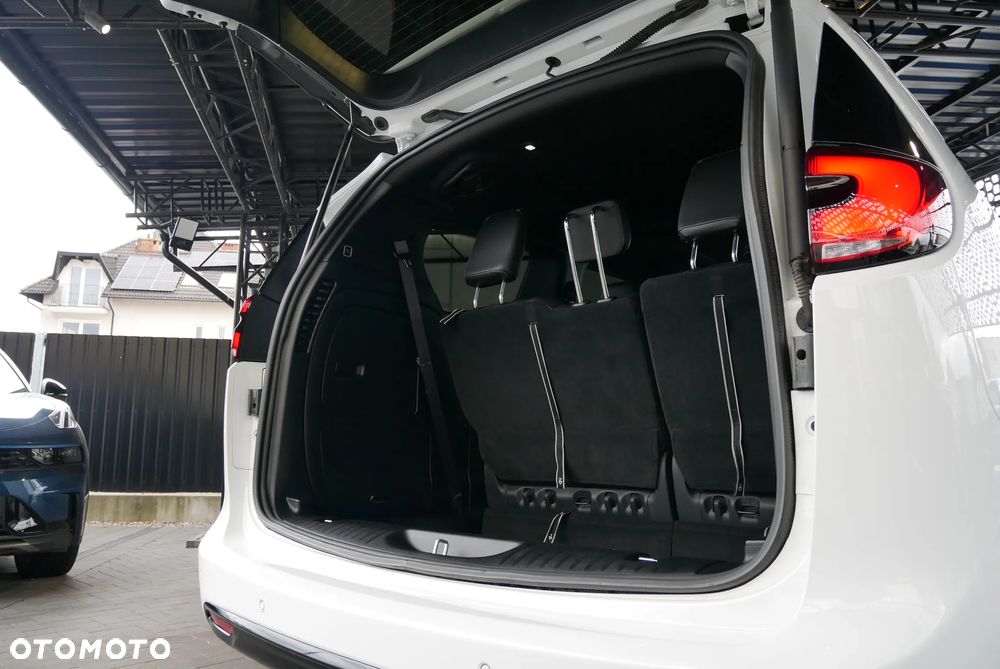 Chrysler Pacifica - 33