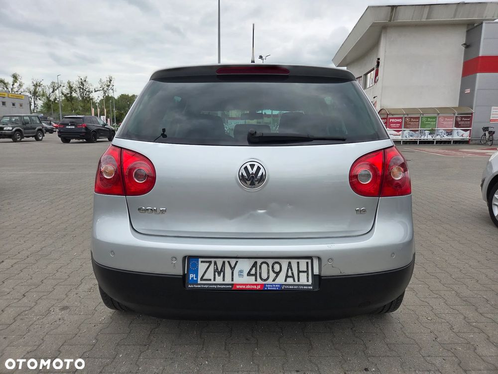 Volkswagen Golf 1.6 United - 8