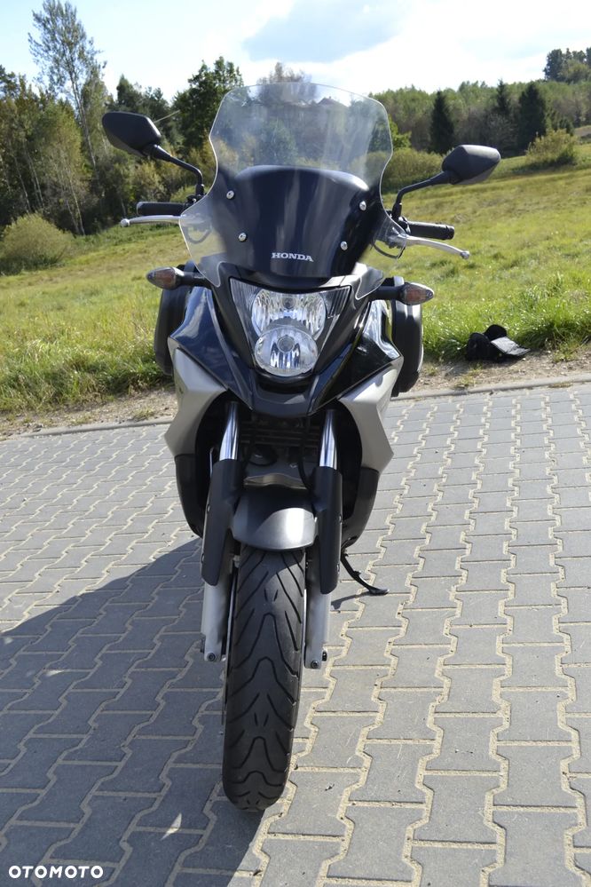 Honda VFR - 13