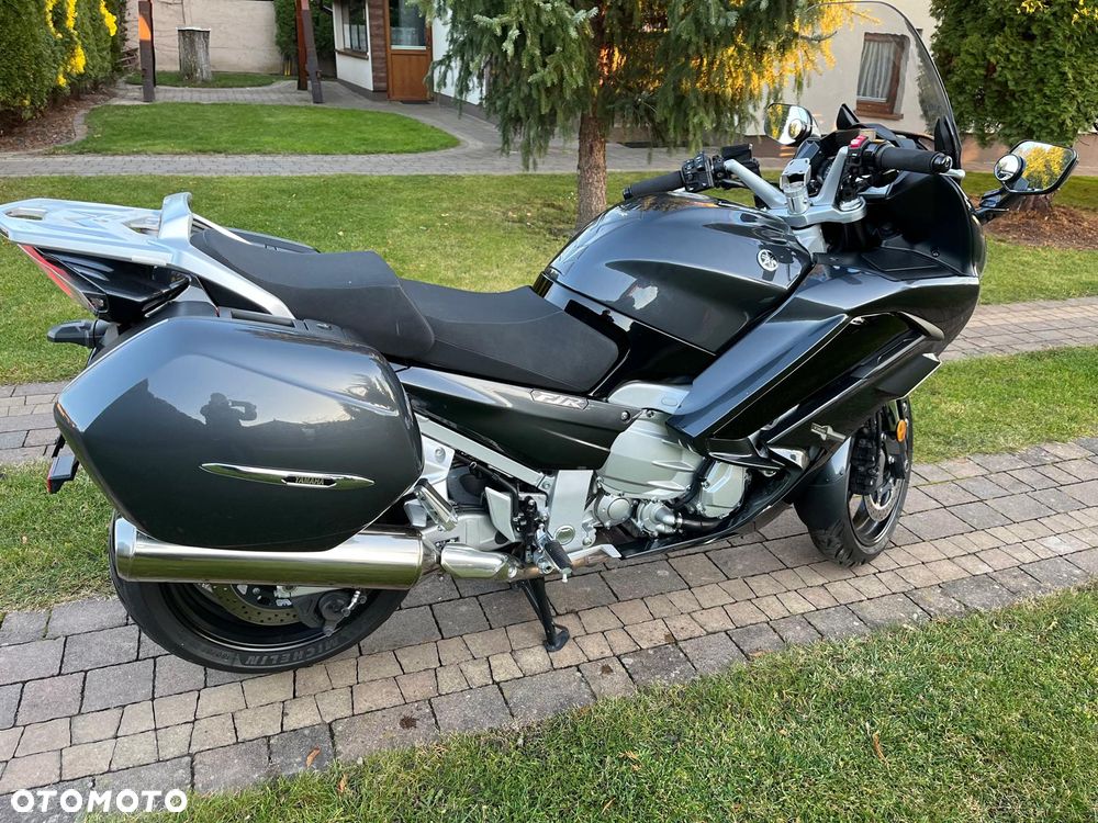 Yamaha FJR - 4