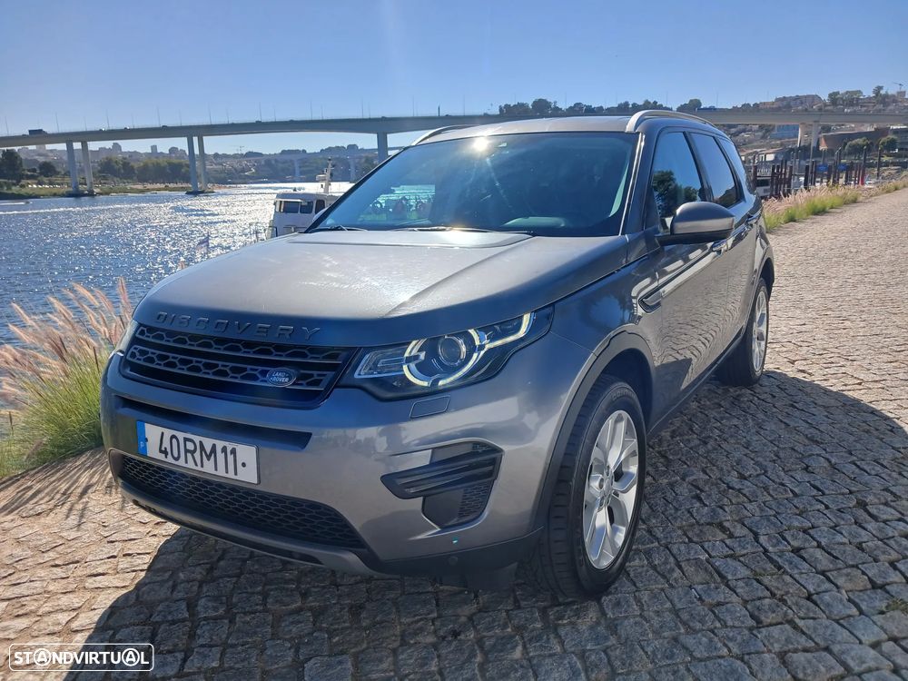 Land Rover Discovery Sport 2.0 TD4 HSE Luxury 7L Auto — fotografia 46