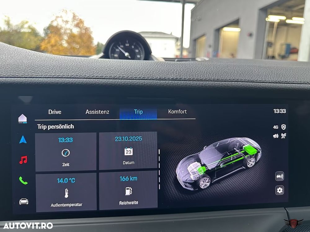 Porsche Panamera 4 E-Hybrid - 28