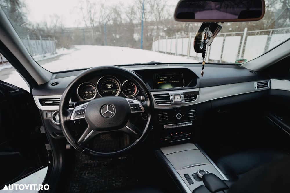 Mercedes-Benz E - 13