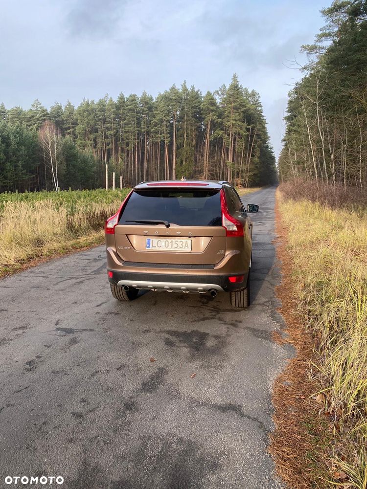 Volvo XC 60 T6 AWD RDesign - 4