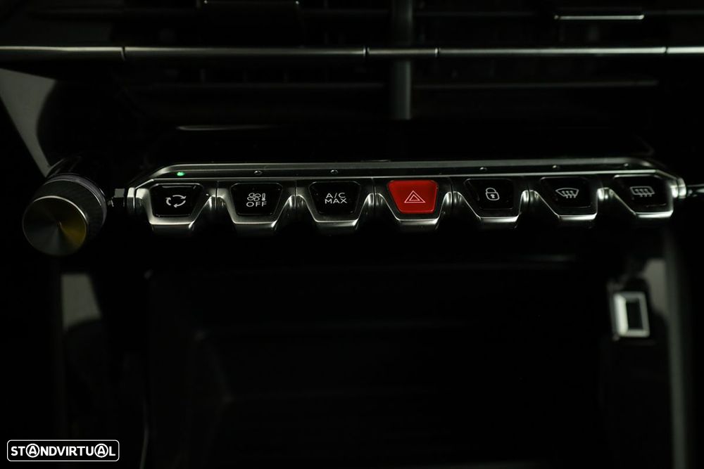 Peugeot 208 1.2 PureTech Active - 12