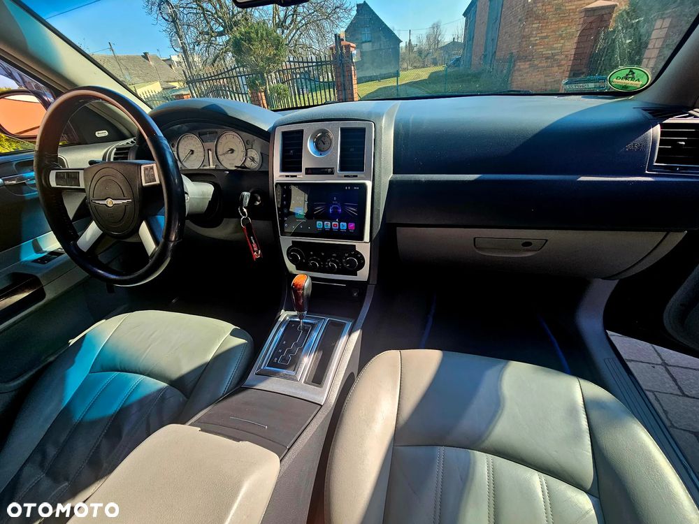 Chrysler 300C - 7
