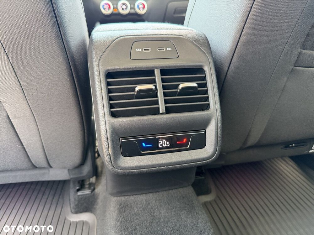 Skoda Superb 1.5 TSI mHEV Selection DSG - 35