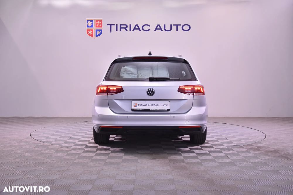 Volkswagen Passat - 4