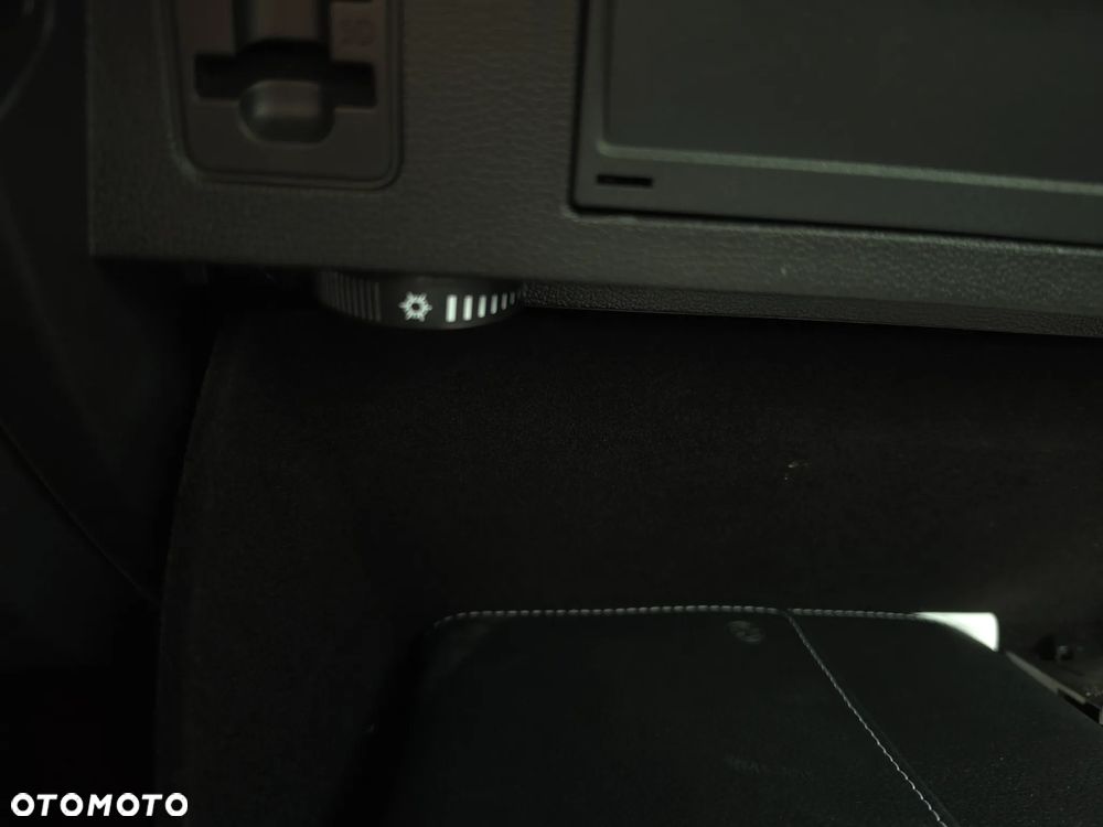 Volkswagen Passat 1.5 TSI EVO Business - 36