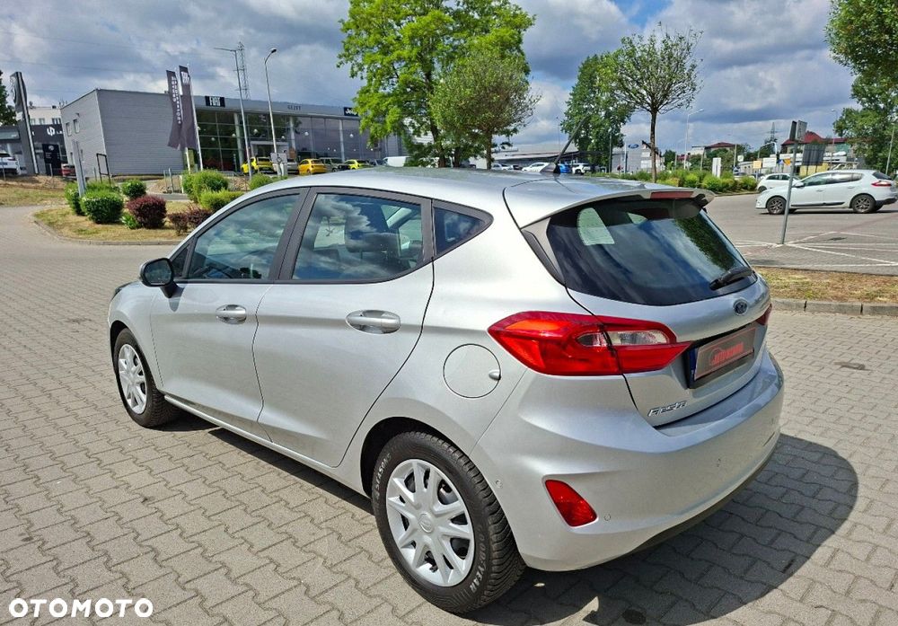 Ford Fiesta - 10