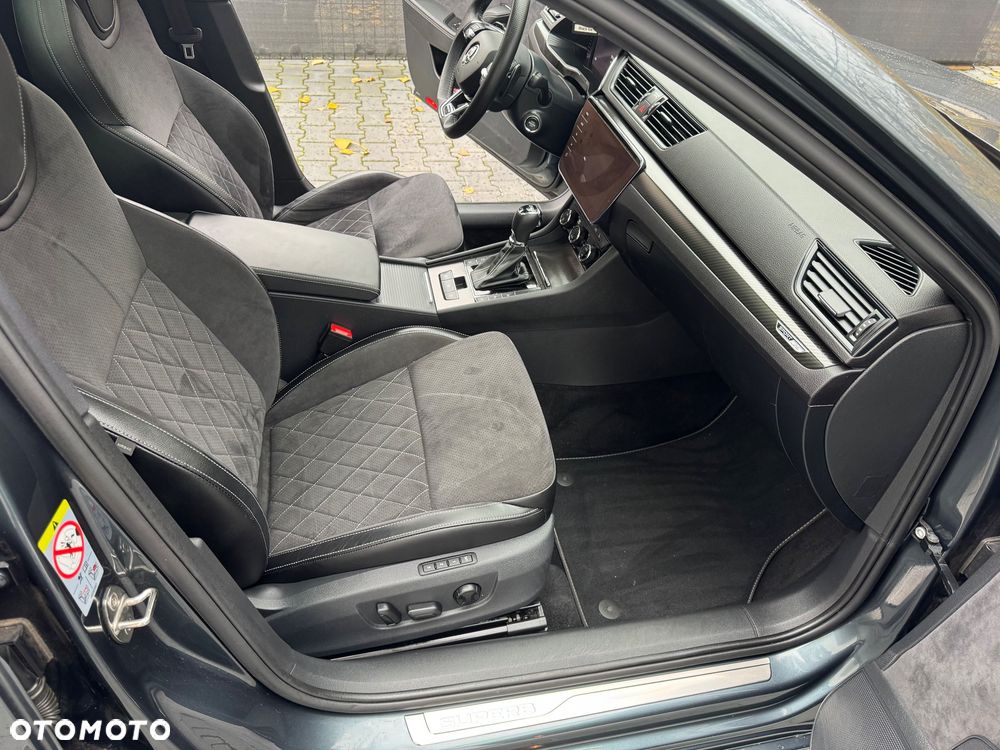 Skoda Superb 1.4 TSI Plug-In Hybrid Sportline DSG - 9