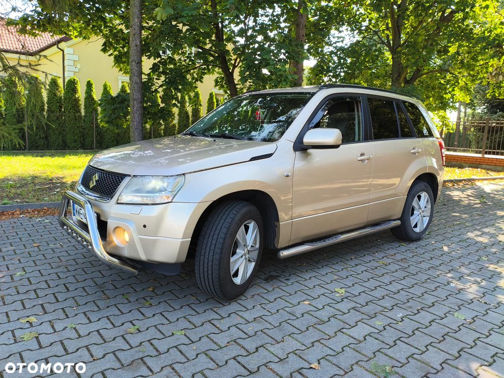 Suzuki Grand Vitara 2.0 De luxe - 1