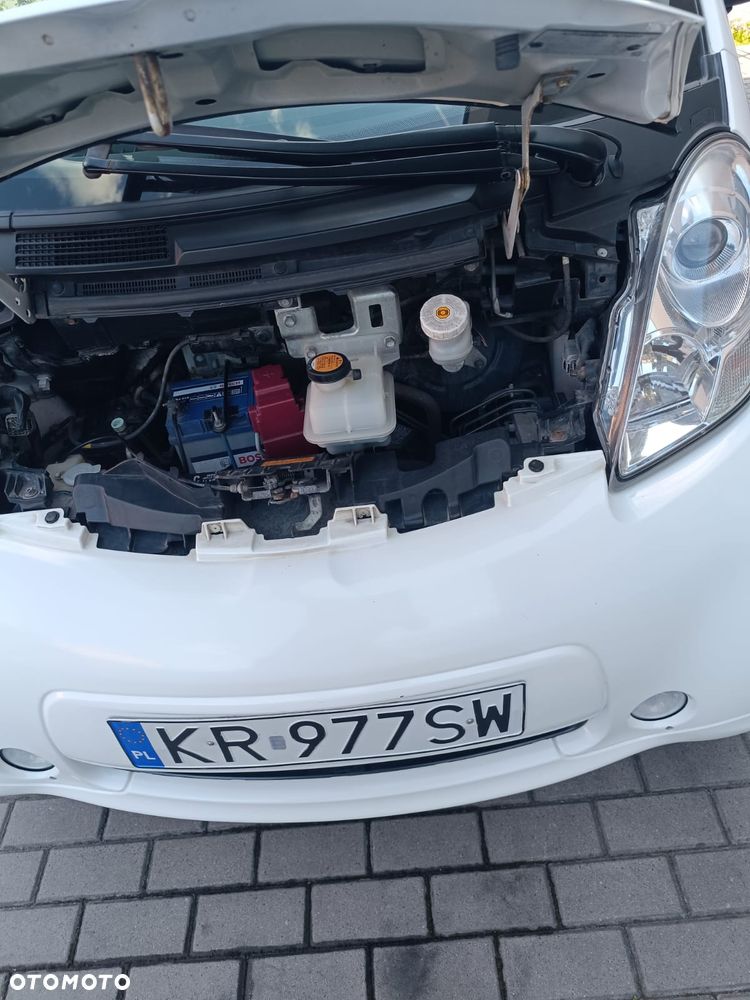 Peugeot iOn High Line - 6