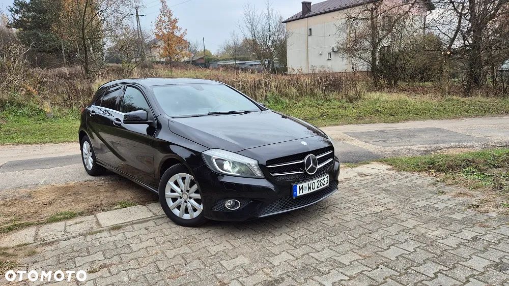 Mercedes-Benz Klasa A 180 (BlueEFFICIENCY) Urban - 2