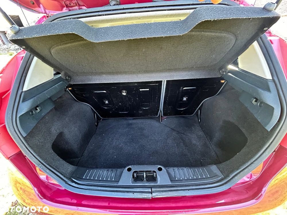 Ford Fiesta - 8