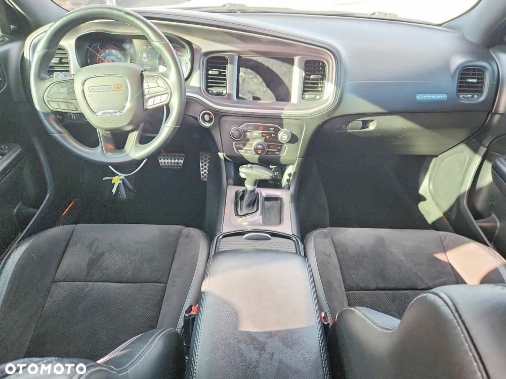 Dodge Charger 3.6 GT - 8