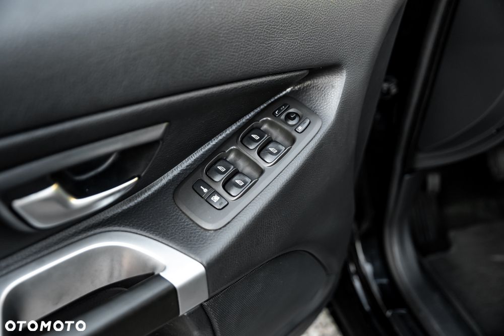 Volvo XC 90 D5 Executive - 17