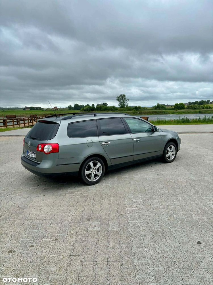 Volkswagen Passat - 3