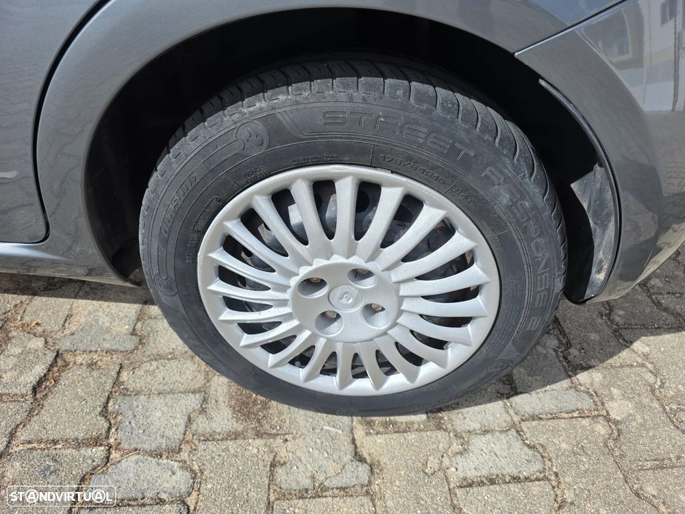 Fiat Grande Punto 1.2 Dynamic - 27