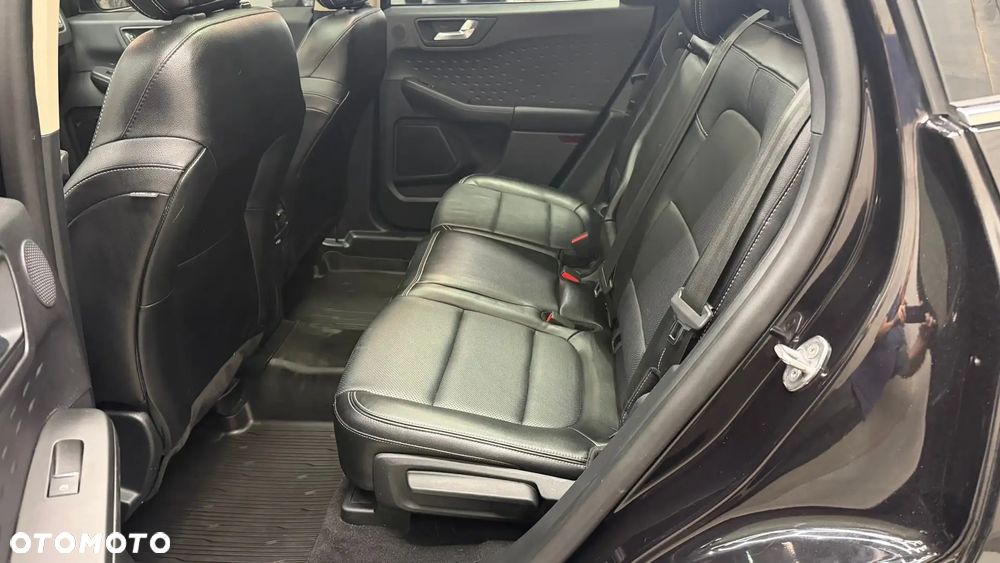 Ford Escape 2.0 EcoBoost AWD Titanium - 17
