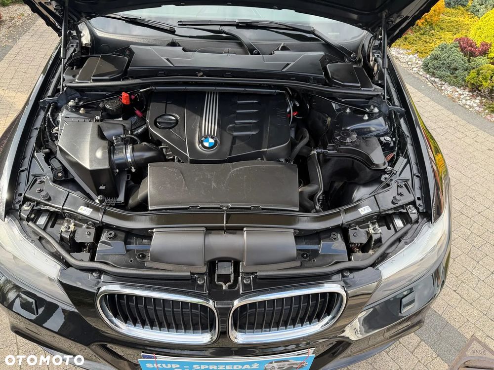 BMW Seria 3 318d DPF Edition Exclusive - 18