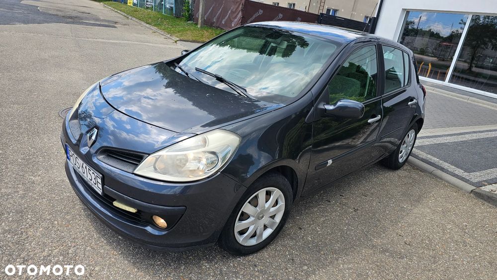 Renault Clio 1.5 dCi Authentique - 9
