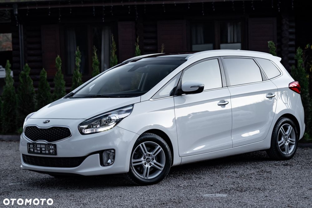 Kia Carens - 3