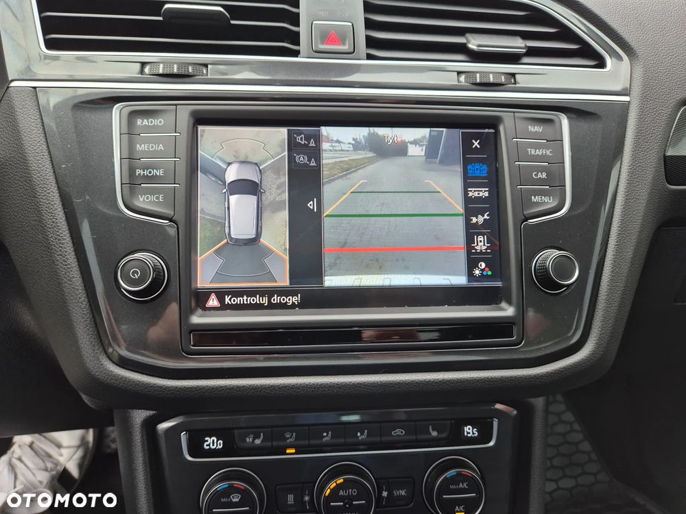 Volkswagen Tiguan 2.0 TDI SCR 4Motion (BlueMotion Techn.) DSG Highline - 38