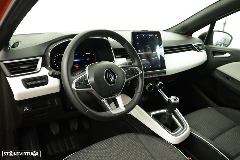 Renault Clio 1.0 TCe Techno Bi-Fuel - 7