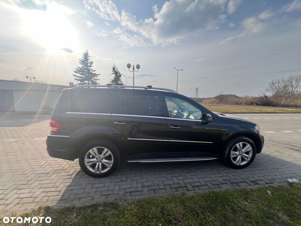 Mercedes-Benz GL - 6