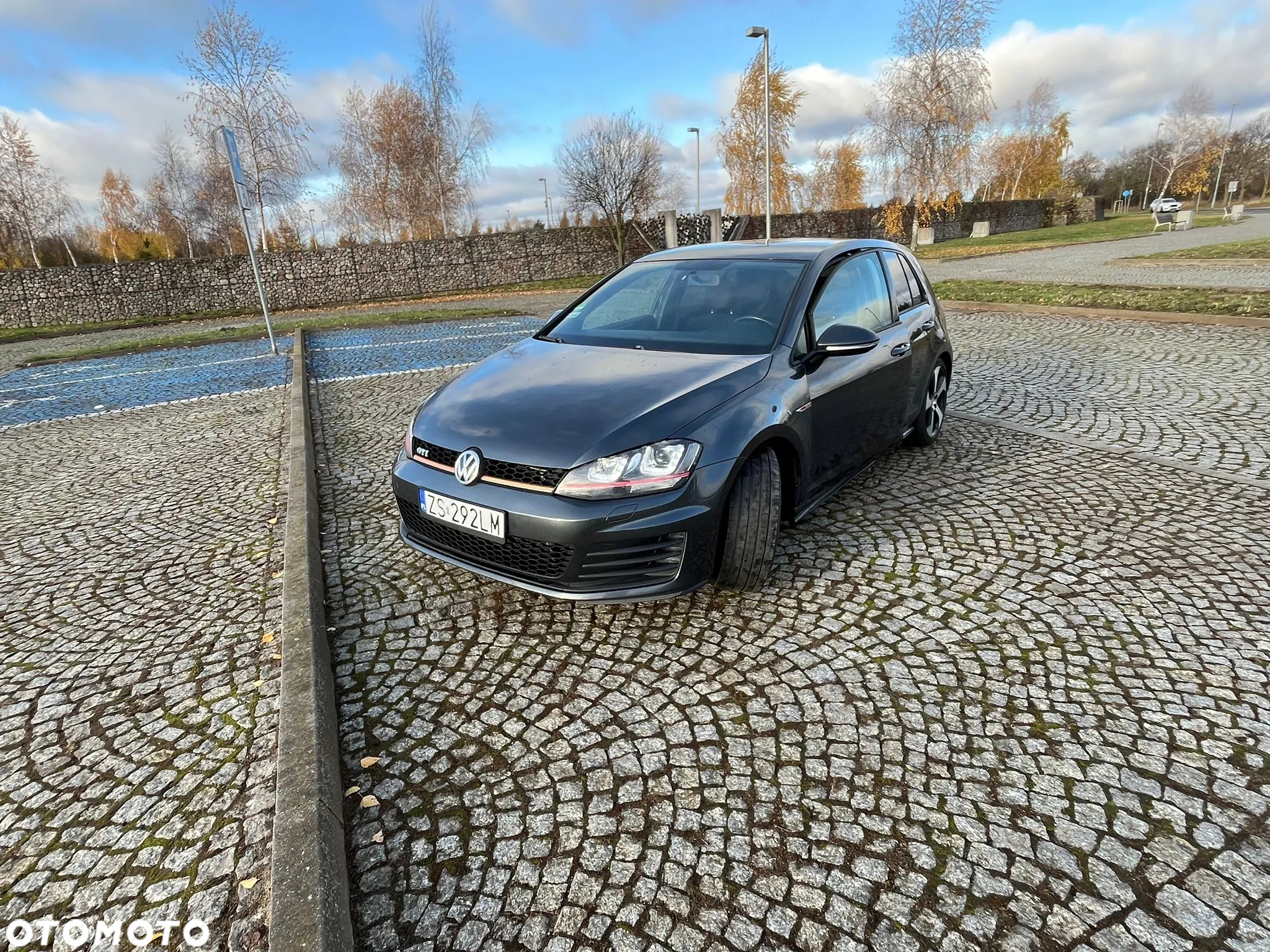 Volkswagen Golf VI 2.0 TSI GTI DSG - 12