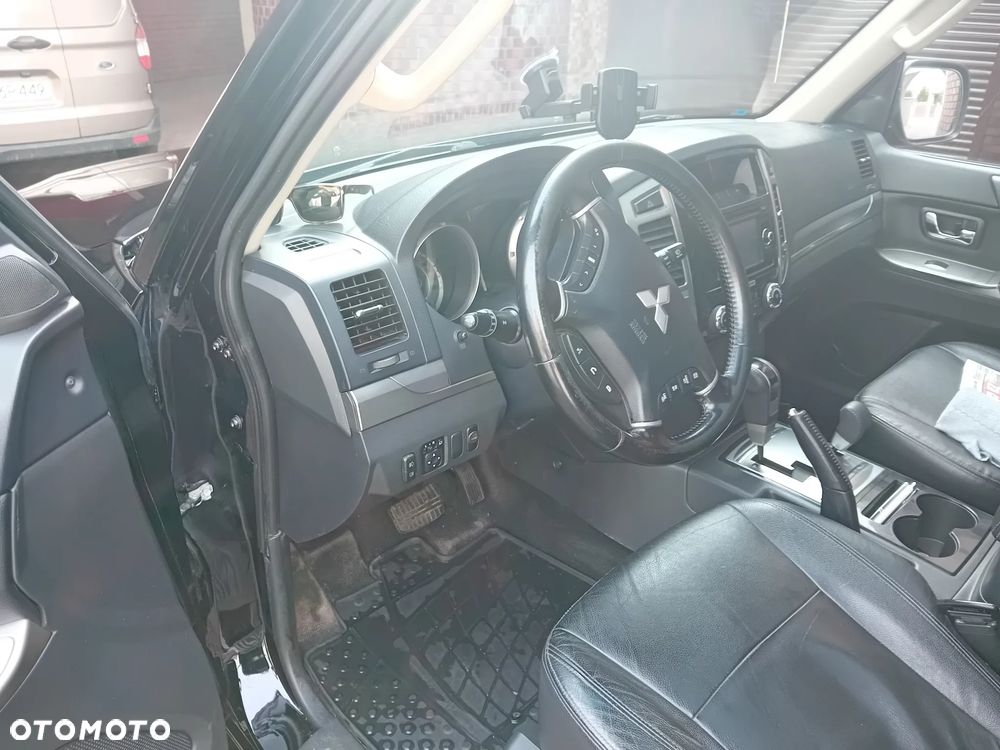 Mitsubishi Pajero 3.2 DID Instyle - 6