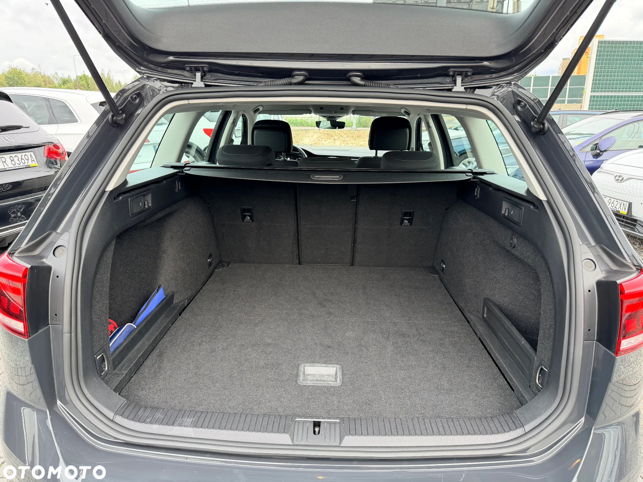 Volkswagen Passat 2.0 TDI EVO Business - 17