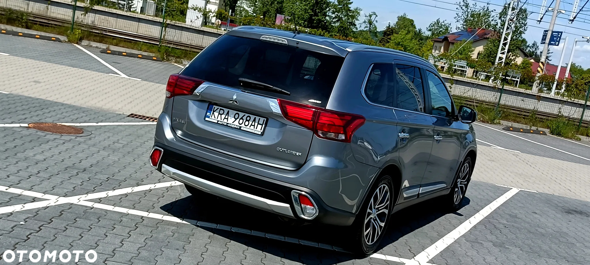 Mitsubishi Outlander 2.0 Instyle Navi 4WD CVT - 5