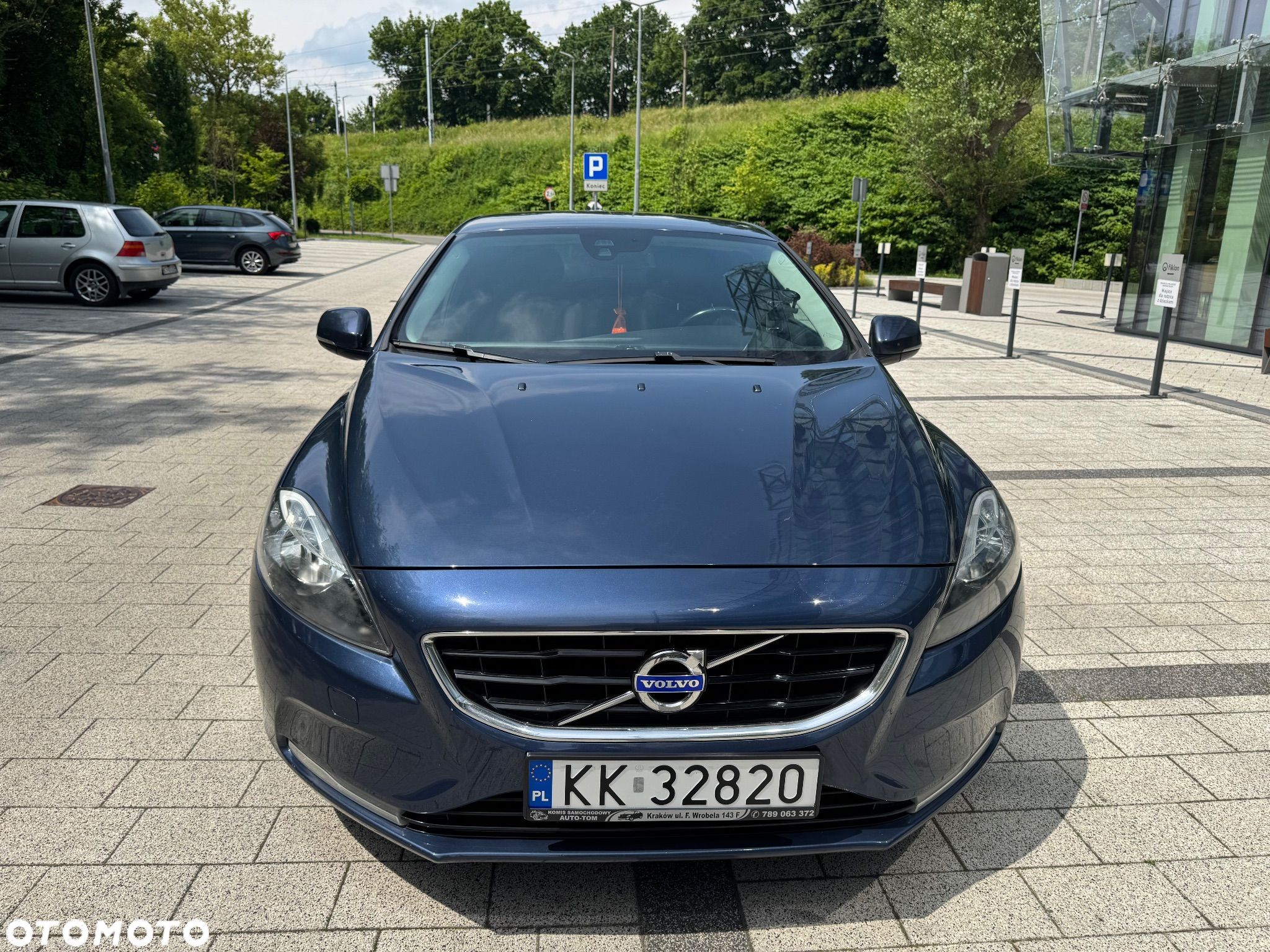 Volvo V40 D2 Momentum - 1