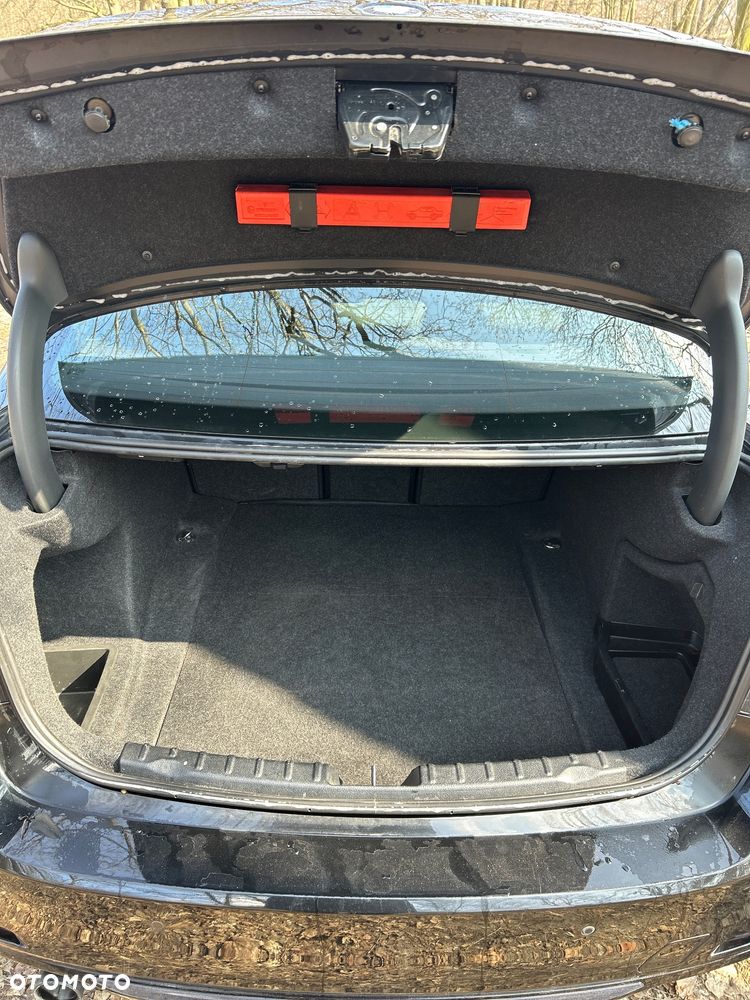 BMW Seria 3 320i Sport Line - 15