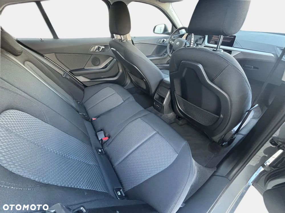 BMW Seria 1 118i Advantage - 22