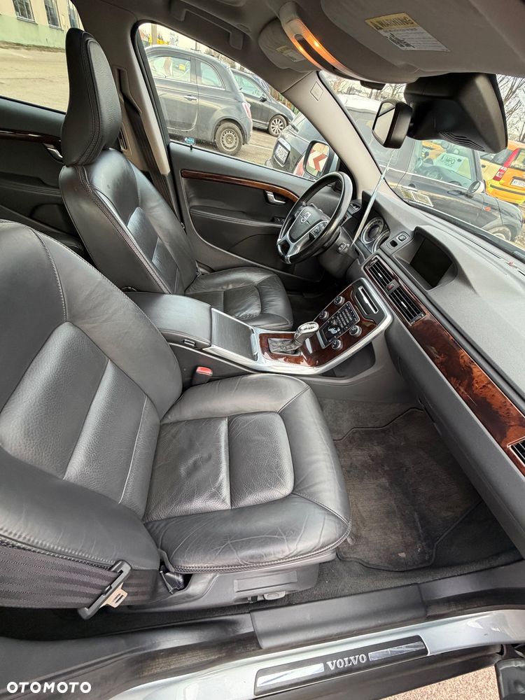 Volvo XC 70 3.2 AWD Momentum - 11