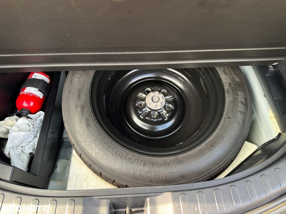 Toyota RAV4 2.0 D-4D Premium - 39