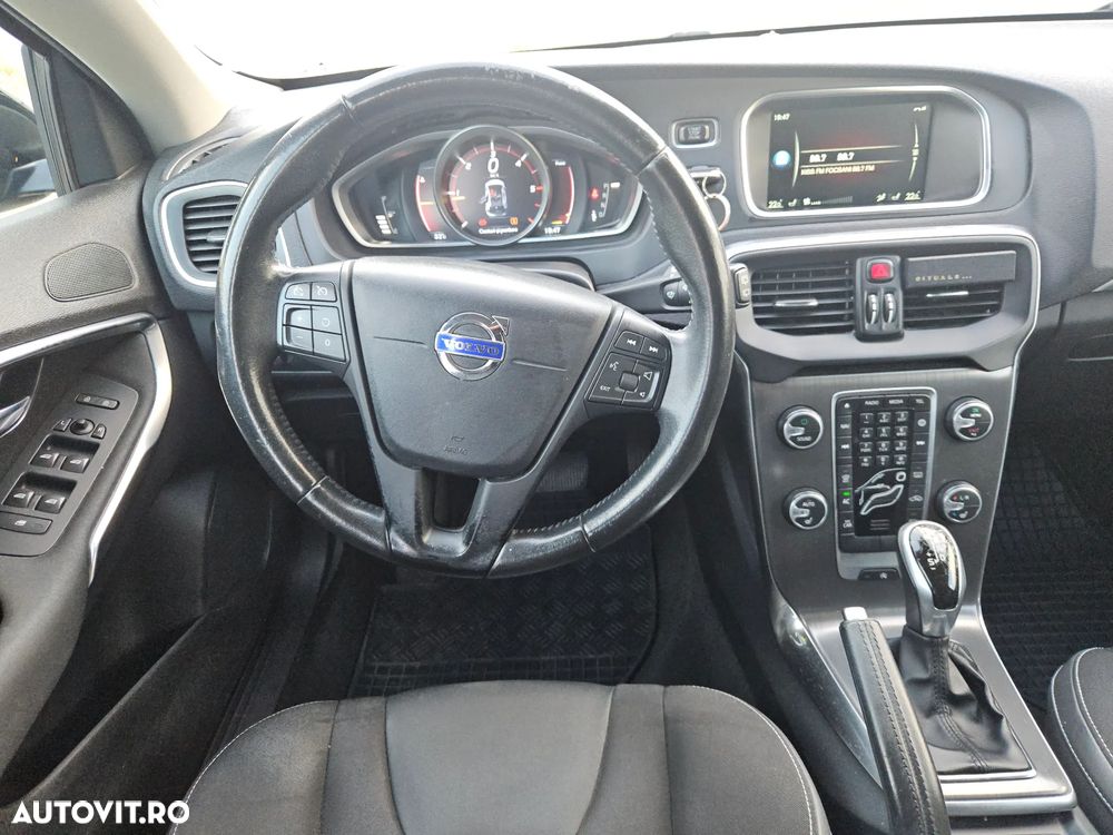 Volvo V40 D2 Aut. Basic - 8