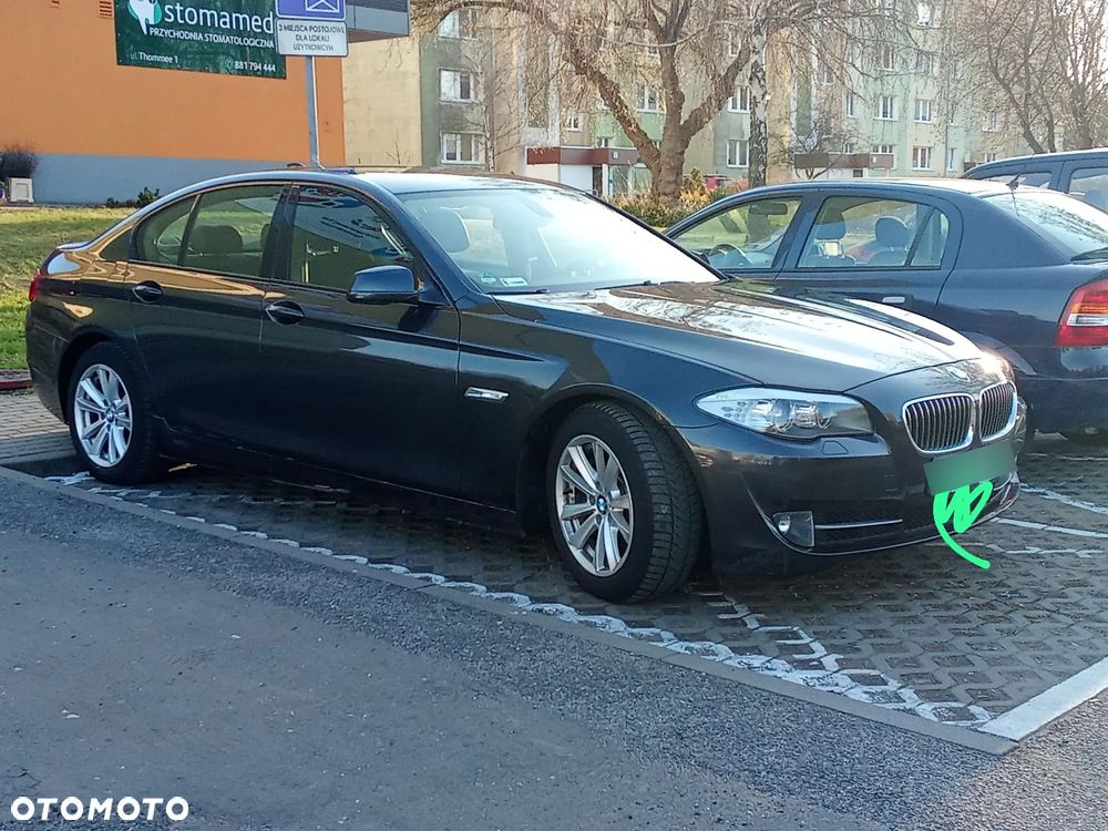 BMW Seria 5 528i xDrive - 5
